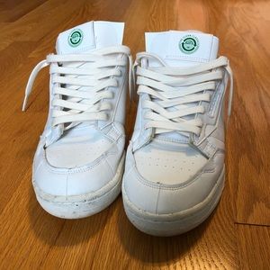 Men’s Adidas Clean Classics Shoes